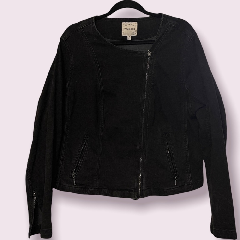 Black Moto Cropped Denim Jacket